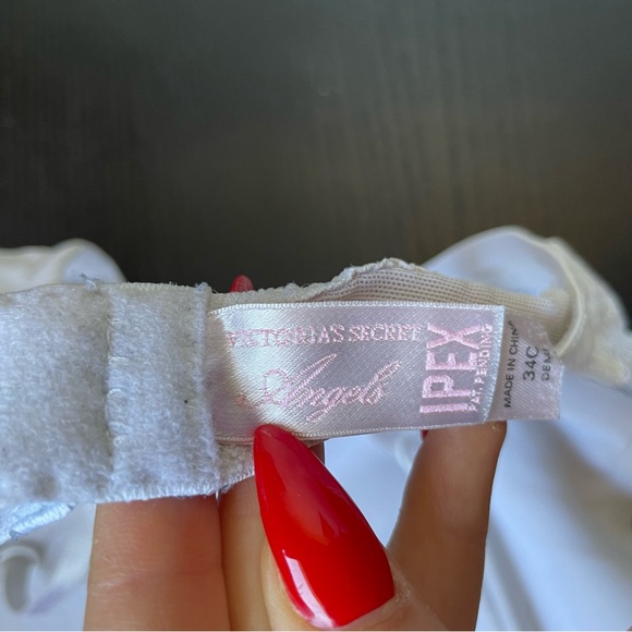 Dreamy Victoria’s Secret Angels White Satin and Lace Balconette Bra - Picture 4 of 4